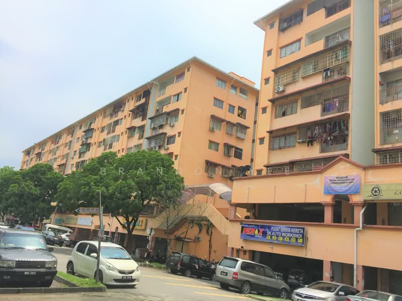 Pangsapuri untuk Disewa di Putra Ria Apartment - Brandon Yee - Exterior - PropertyGuru.com.my
