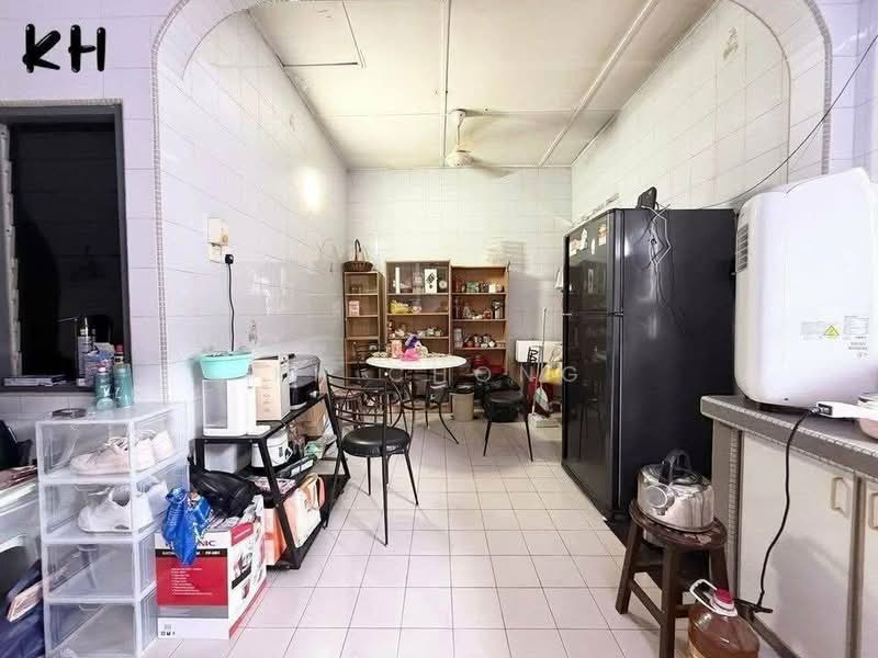 1-storey Terraced House for Sale in Taman Klang Jaya (Klang) - KH Chong - Kitchen - PropertyGuru.com.my