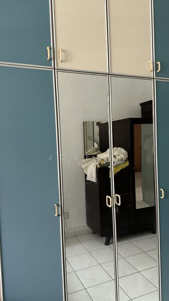 1.5-storey Terraced House for Rent in Taman Molek (Johor Bahru) - Joseph Tan - Back bed room  - PropertyGuru.com.my