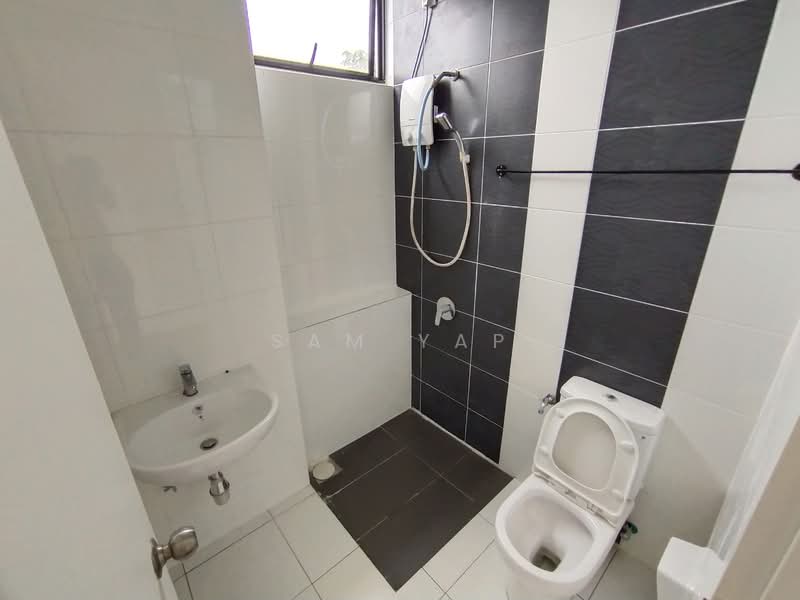 2-storey Terraced House for Rent in Eco Majestic (Semenyih) - Sam Yap - Bathroom - PropertyGuru.com.my