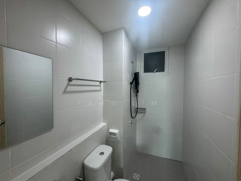 Kondominium untuk Disewa di Ideal Residency - Yang Lim - Bathroom - PropertyGuru.com.my