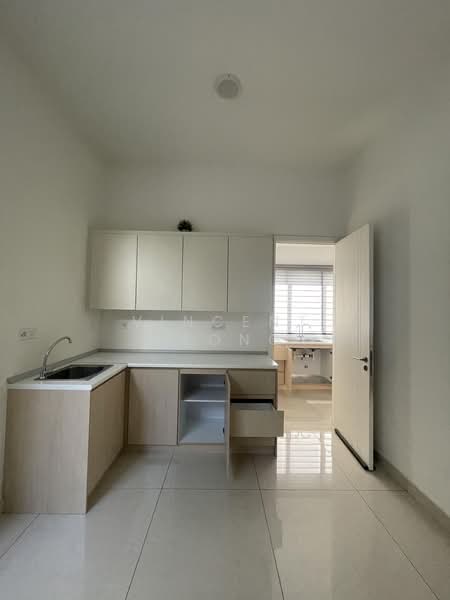 Bungalow for Sale in Kota Kemuning (Shah Alam) - Vincent Leong - Kitchen - PropertyGuru.com.my