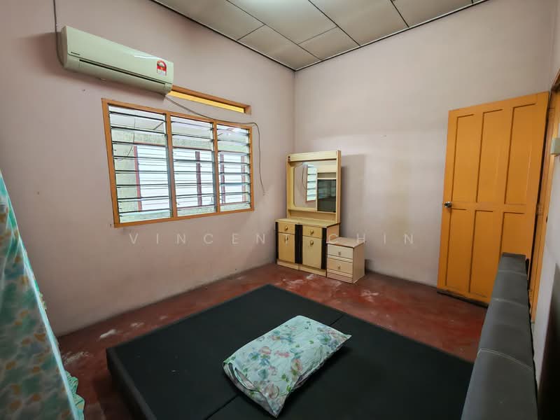 Bungalow for Sale in Buntong (Ipoh) - Vincent Chin - Bedroom - PropertyGuru.com.my