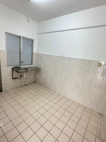 Pangsapuri untuk Disewa di Suria Kipark Damansara - Kian Boon Chee - Kitchen - PropertyGuru.com.my