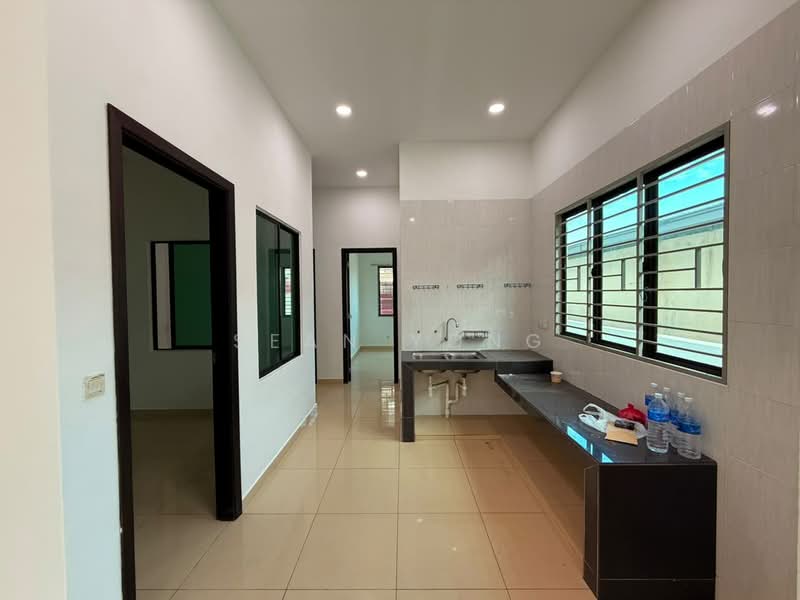 Rumah Berkembar untuk Dijual di Selayang (Selangor) - Sean Yong - Kitchen - PropertyGuru.com.my