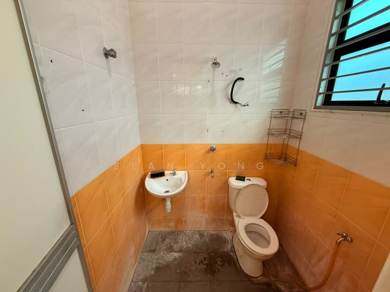Rumah Berkembar untuk Dijual di Selayang (Selangor) - Sean Yong - Bathroom - PropertyGuru.com.my
