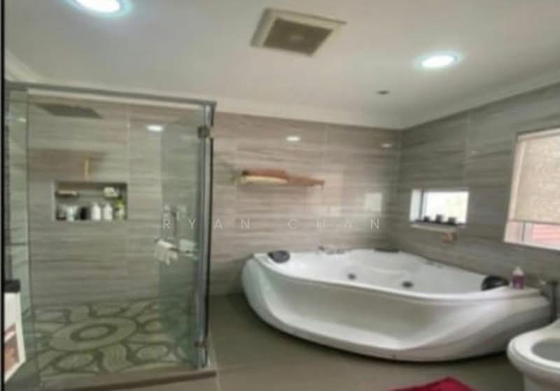 Rumah Banglo untuk Dijual di Ampang (Kuala Lumpur) - Ryan Chan - Bathroom - PropertyGuru.com.my