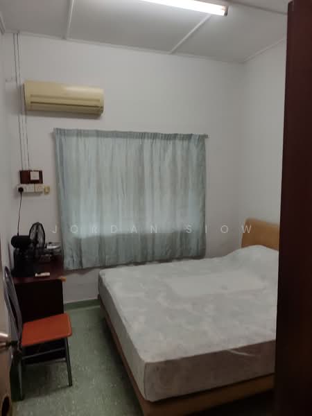 1-storey Terraced House for Sale in Taman Salak Selatan (Salak South) - Jordan Siow - Bedroom - PropertyGuru.com.my