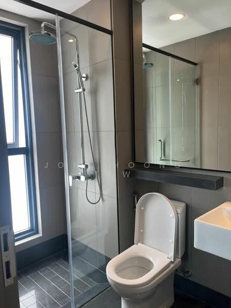 Servis Apartment untuk Disewa di Bloomsvale Menara Vista Petaling - JONE HOONG TAW - Bathroom - PropertyGuru.com.my