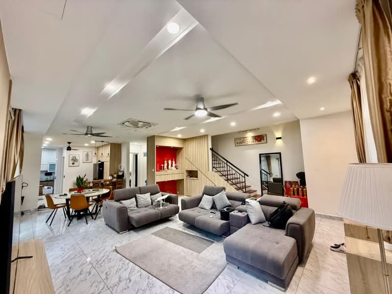 Cluster House for Sale in Taman Ekoflora (Johor Bahru) - Chloe Lai - Living Room - PropertyGuru.com.my