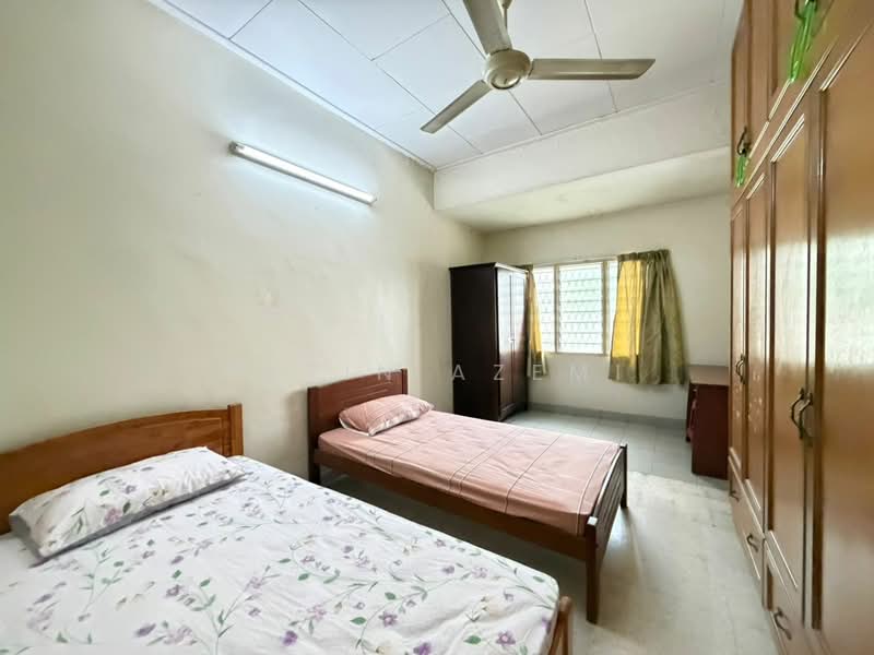 1-storey Terraced House for Sale in SS5 (Petaling Jaya) - Fatin Azemi - Bedroom - PropertyGuru.com.my