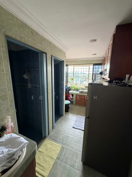 Pangsapuri untuk Dijual di Pandan Ria (Block A & B) - Eddie Loh - Bathroom - PropertyGuru.com.my