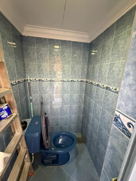 Pangsapuri untuk Dijual di Pandan Ria (Block A & B) - Eddie Loh - Bathroom - PropertyGuru.com.my