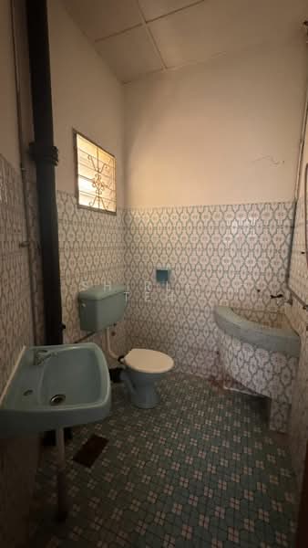 Other Property for Rent in Bayan Baru (Penang) - Shirley Teh - Bathroom - PropertyGuru.com.my