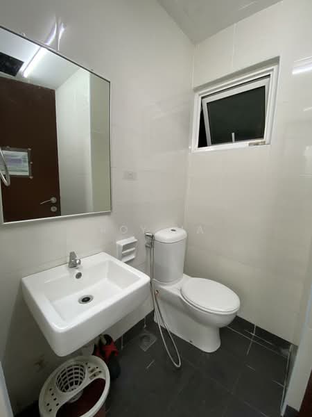 Kondominium untuk Disewa di Boulevard Serviced Apartment - Roy Ma - Bathroom - PropertyGuru.com.my