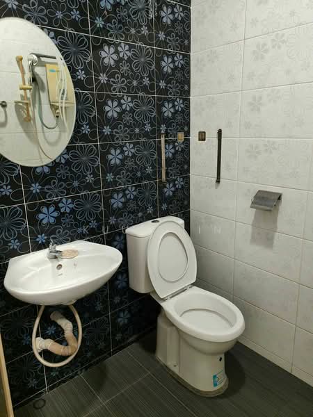 2-storey Terraced House for Sale in Taman Seri Orkid (Skudai) - Kuu Chin - Bathroom - PropertyGuru.com.my
