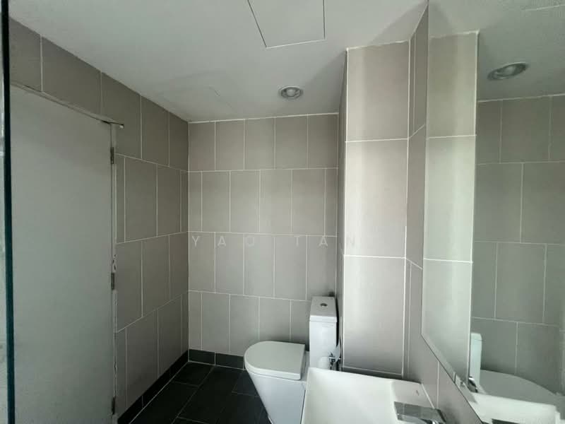 Servis Apartment untuk Dijual di Verde - Yao Tan - Bathroom - PropertyGuru.com.my