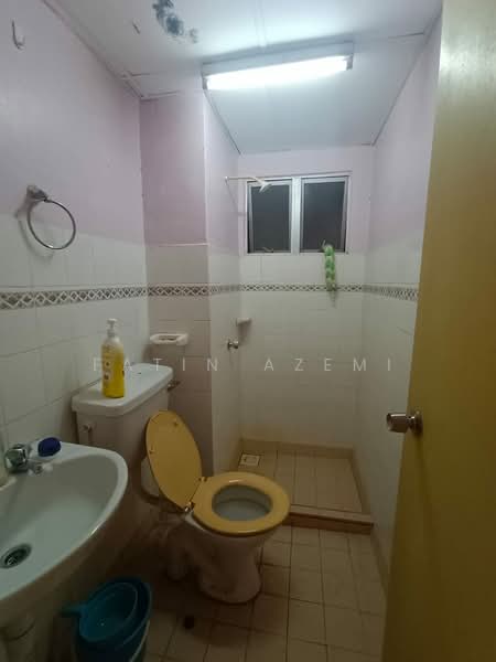 Apartment for Sale at D' Kiara Apartment - Fatin Azemi - Bathroom - PropertyGuru.com.my