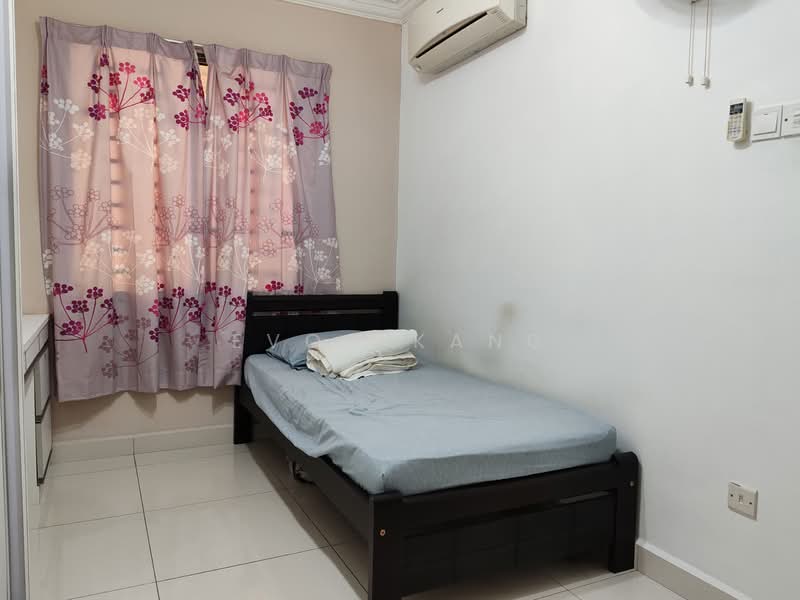 Kondominium untuk Dijual di Serina Bay - Evon Kang - Bedroom - PropertyGuru.com.my