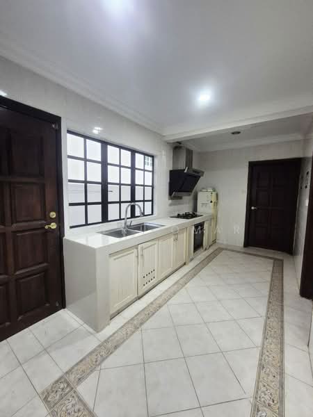 Semi-Detached House for Sale in Saujana Impian (Kajang) - Fazri Omar - PropertyGuru.com.my