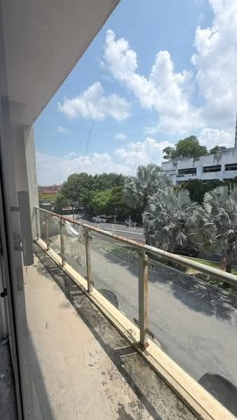 Kedai / Pejabat untuk Dijual di Taman Tasik Prima (Puchong) - Fatin Azemi - Balcony - PropertyGuru.com.my