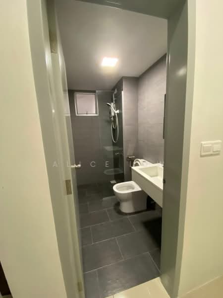 Condominium for Sale at Platinum OUG Residence - Alice Low - Bathroom - PropertyGuru.com.my