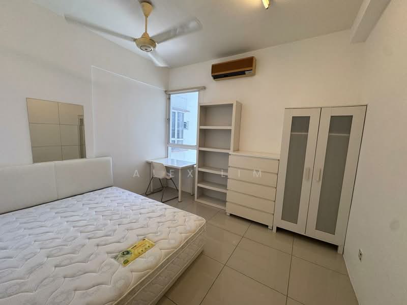 Kondominium untuk Disewa di Gurney Park Condominium - Alex Lim - Bedroom - PropertyGuru.com.my