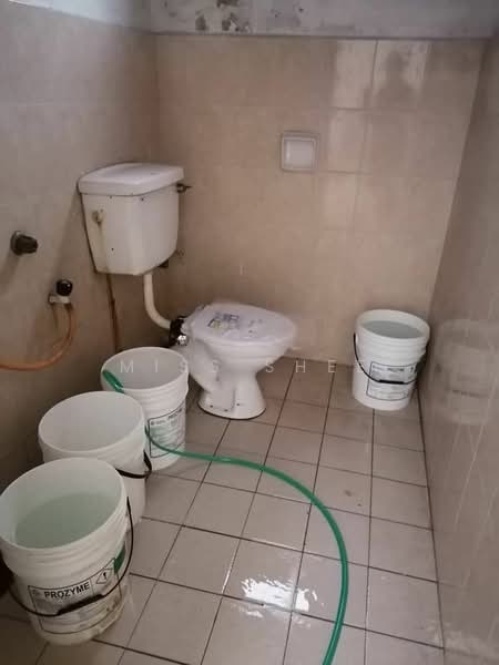 Shop for Sale in Taman Merdeka (Batu Berendam) - Miss Shee - Bathroom - PropertyGuru.com.my