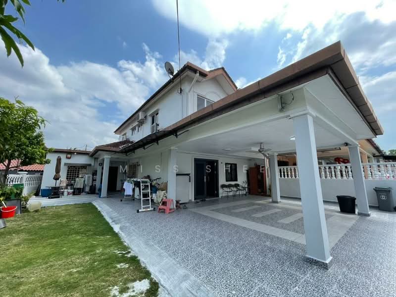 2-storey Terraced House for Sale in Cheng (Melaka) - Miss Shee - Exterior - PropertyGuru.com.my