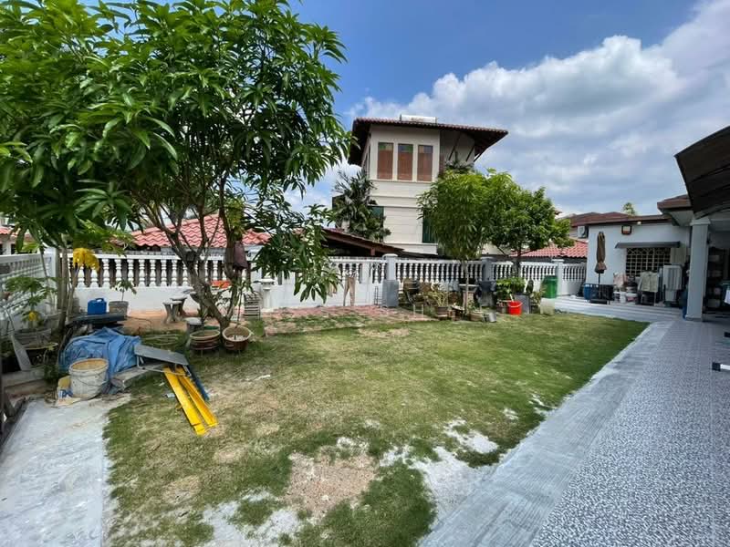 2-storey Terraced House for Sale in Cheng (Melaka) - Miss Shee - Exterior - PropertyGuru.com.my
