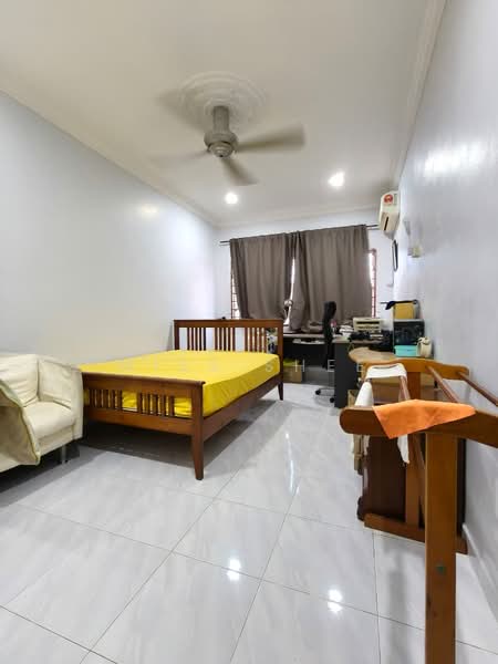 2-storey Terraced House for Sale in Cheng (Melaka) - Miss Shee - Bedroom - PropertyGuru.com.my