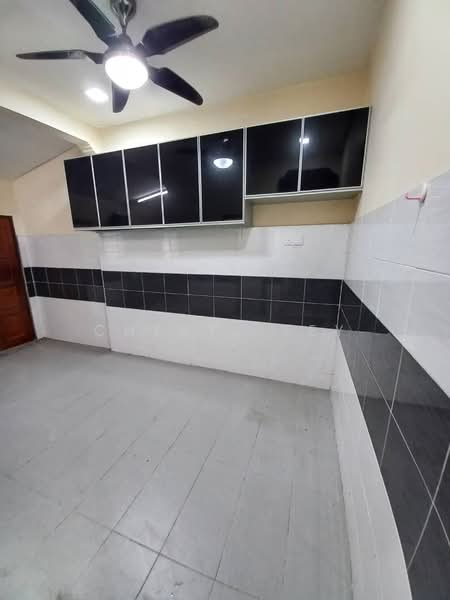 2-storey Terraced House for Rent in Taman Universiti (Skudai) - Cheryl Tey - Kitchen - PropertyGuru.com.my