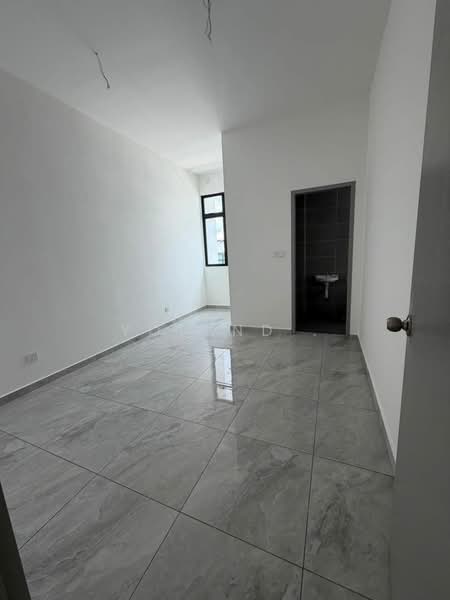 Rumah Teres untuk Dijual di Bandar Putra (Kulai) - Yoland . - Interior - PropertyGuru.com.my