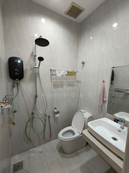 Townhouse for Rent in Jalan Ipoh (Kuala Lumpur) - Jay Yong - Bathroom - PropertyGuru.com.my