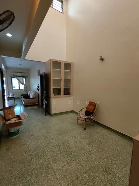 Townhouse for Rent in Jalan Ipoh (Kuala Lumpur) - Jay Yong - Living Room - PropertyGuru.com.my