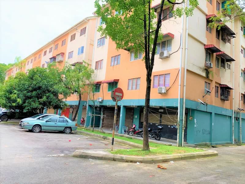 Shop for Rent in Kota Perdana (Seri Kembangan) - Brandon Yee - Exterior - PropertyGuru.com.my