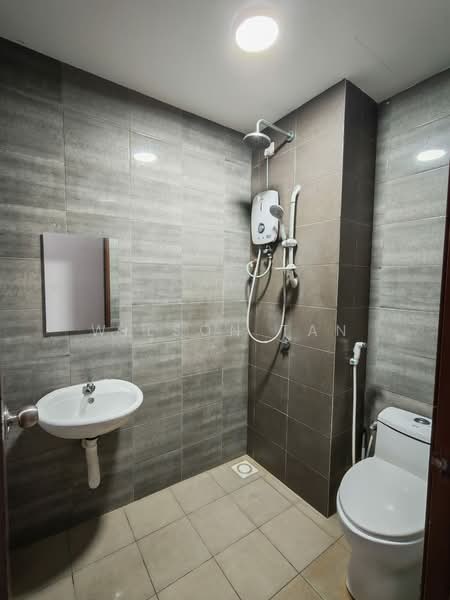 Servis Apartment untuk Disewa di Symphony Tower (Menara Simfoni) - Wilson Tan - Bathroom - PropertyGuru.com.my