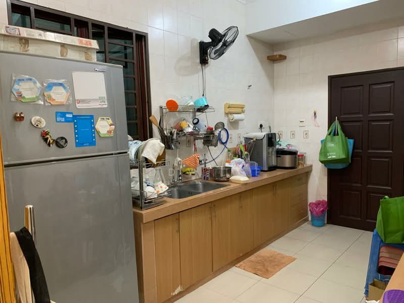 Semi-Detached House for Sale in Seri Kembangan (Selangor) - Eddy Lee - Kitchen - PropertyGuru.com.my