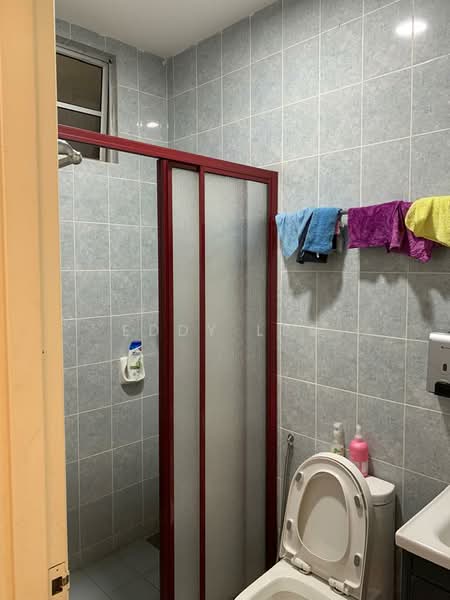 Semi-Detached House for Sale in Seri Kembangan (Selangor) - Eddy Lee - Bathroom - PropertyGuru.com.my