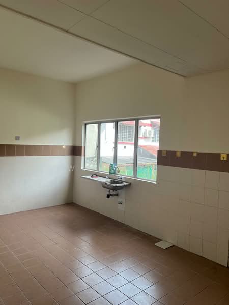 Semi-Detached House for Rent in Taman Puncak Jalil (Seri Kembangan) - Wai Hoe - Kitchen - PropertyGuru.com.my