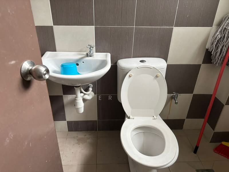 Terraced House for Sale in Chemor (Perak) - Peter Gan - Bathroom - PropertyGuru.com.my