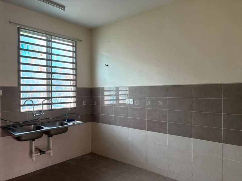 Terraced House for Sale in Chemor (Perak) - Peter Gan - Kitchen - PropertyGuru.com.my
