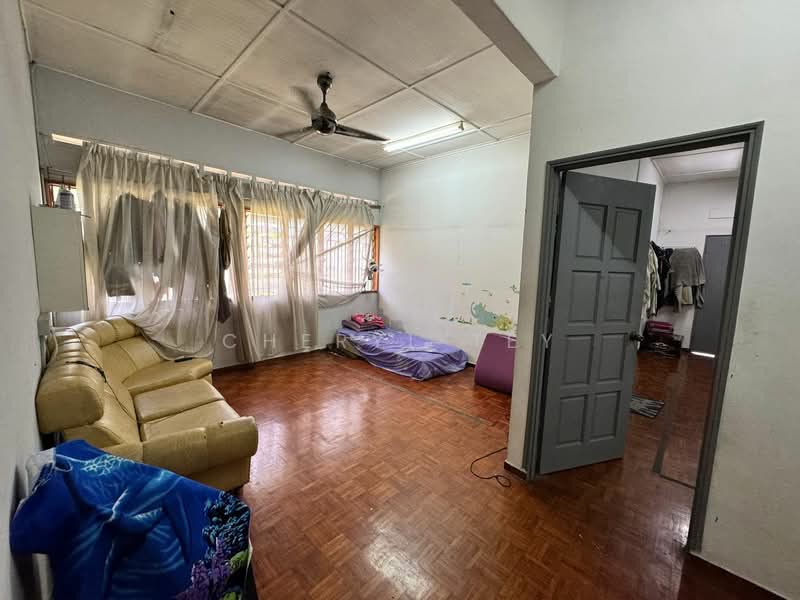 Semi-Detached House for Sale in Taman Johor Jaya (Johor Bahru) - Cheryl Tey - Living Room - PropertyGuru.com.my