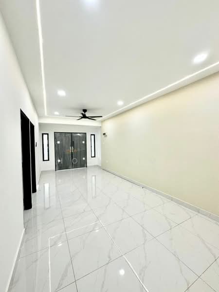 1-storey Terraced House for Sale in Taman Johor Jaya (Johor Bahru) - Hock Kim - Living Room - PropertyGuru.com.my