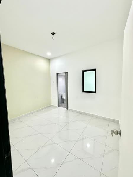 1-storey Terraced House for Sale in Taman Johor Jaya (Johor Bahru) - Hock Kim - Interior - PropertyGuru.com.my