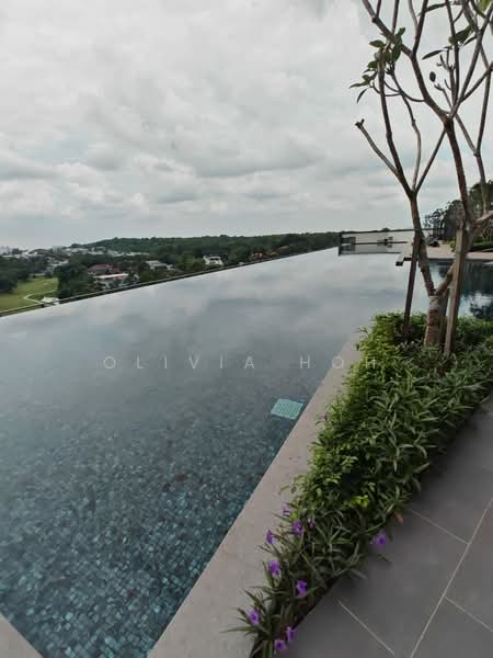 Servis Apartment untuk Dijual di Edelweiss @ Tropicana Gardens - Olivia Hoh - Pool - PropertyGuru.com.my