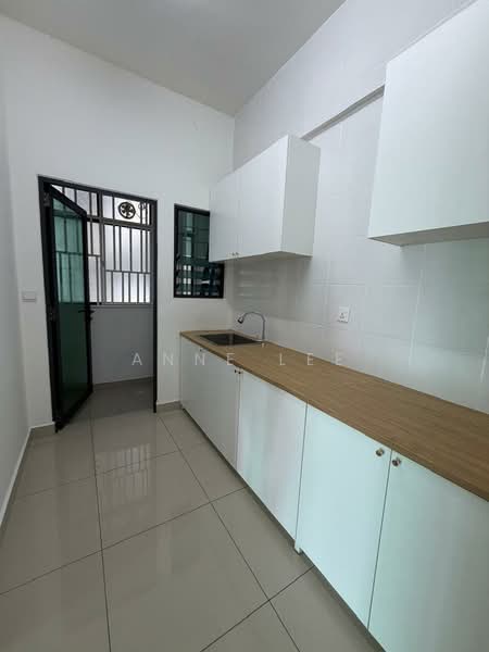 Kondominium untuk Disewa di ForestVille - Anne Lee - Kitchen - PropertyGuru.com.my