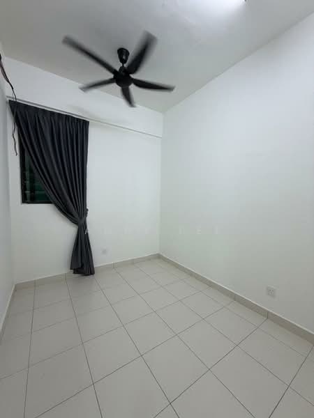 Kondominium untuk Disewa di ForestVille - Anne Lee - Bedroom - PropertyGuru.com.my