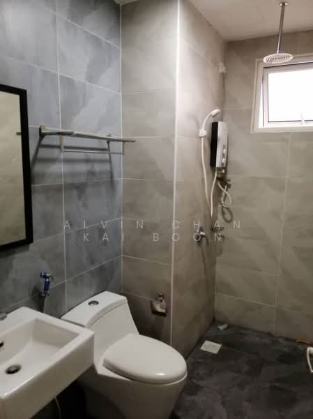 Service Residence for Sale at Pinnacle Tower - Alvin Chan Kai Boon - Bathroom - PropertyGuru.com.my