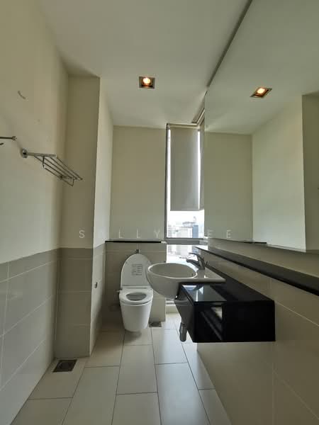 Servis Apartment untuk Disewa di Swiss Garden Residences - Sally Lee - Bathroom - PropertyGuru.com.my